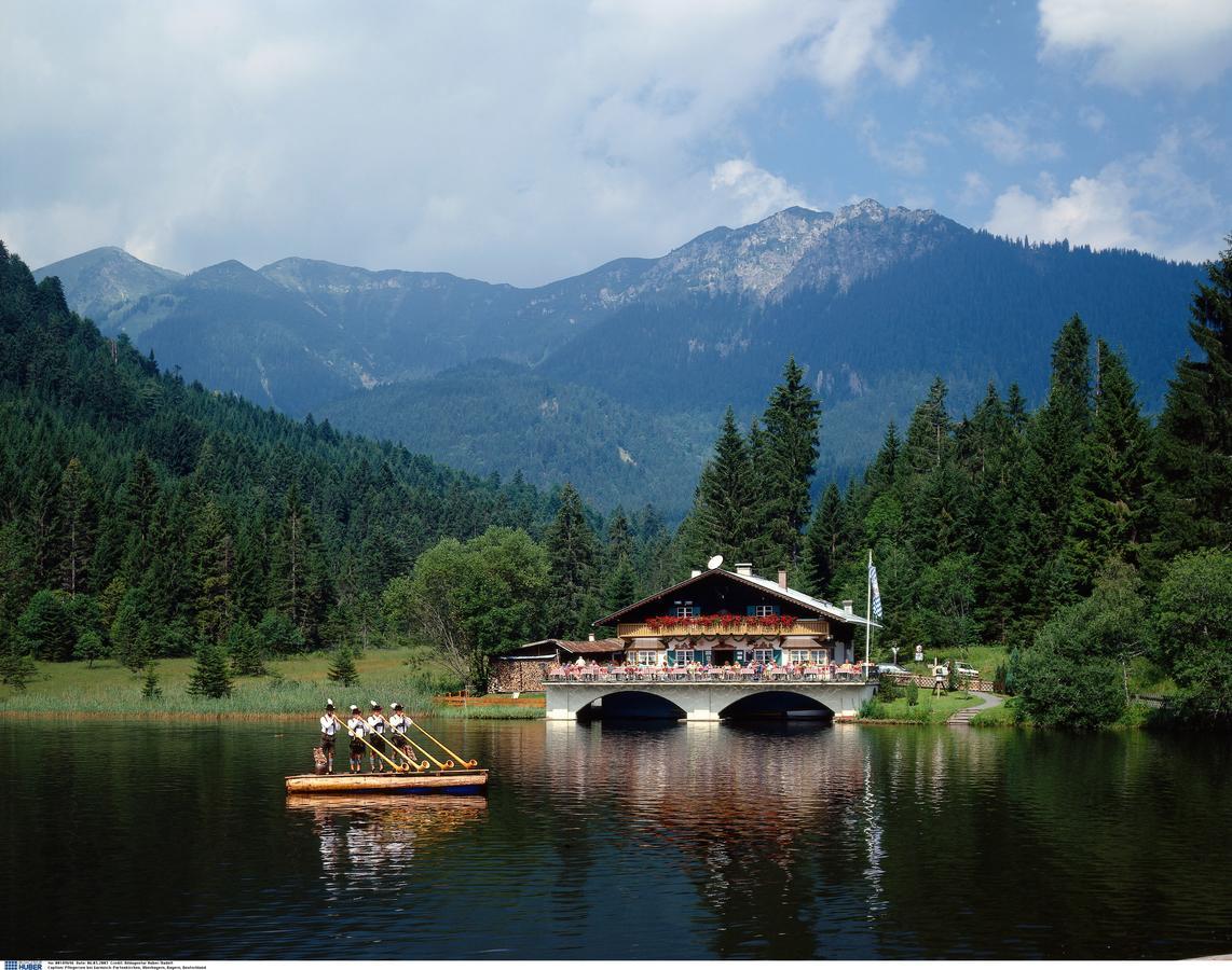 Wolke7 Appartement Garmisch-Partenkirchen Buitenkant foto
